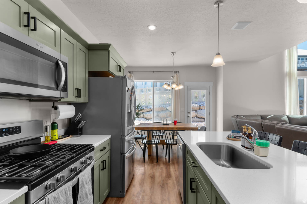 1122 N FREEMAN DR Saratoga Springs, UT 84045