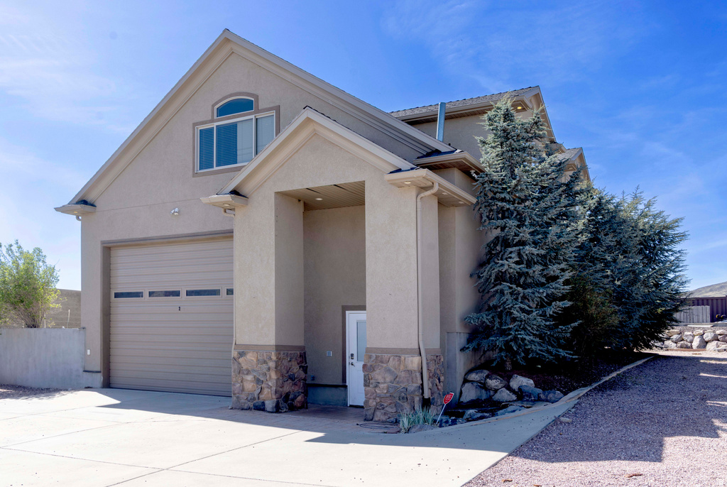 15257 S SCENIC CREST CIR Bluffdale, UT 84065