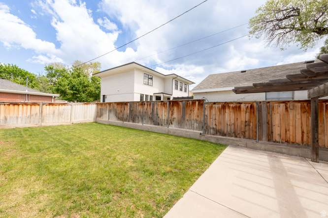 1223 S 2000 E Salt Lake City, UT 84108