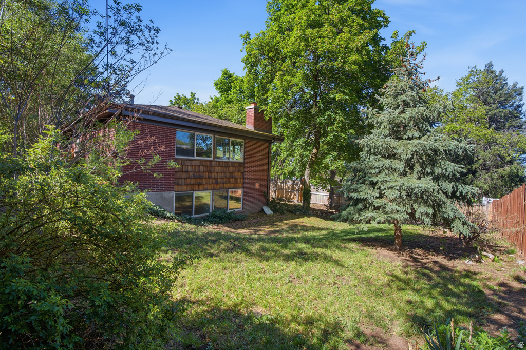 2915 E LA JOYA DR Holladay, UT 84124