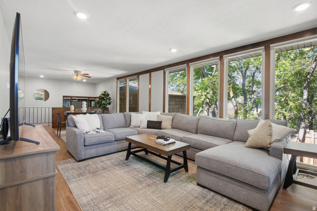 2915 E LA JOYA DR Holladay, UT 84124