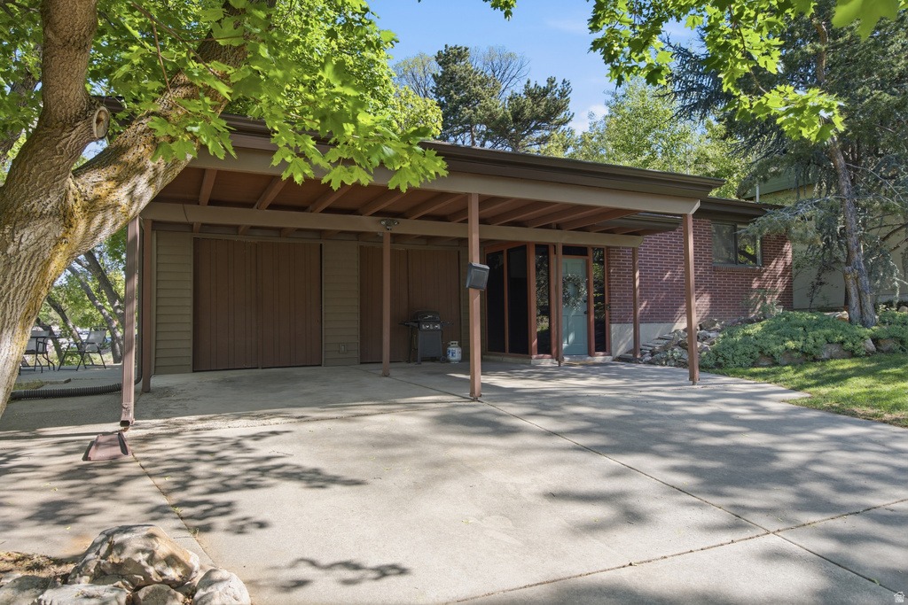 2915 E LA JOYA DR Holladay, UT 84124