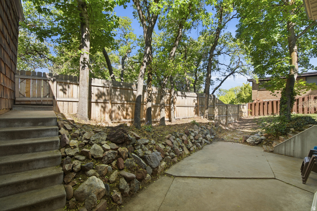 2915 E LA JOYA DR Holladay, UT 84124