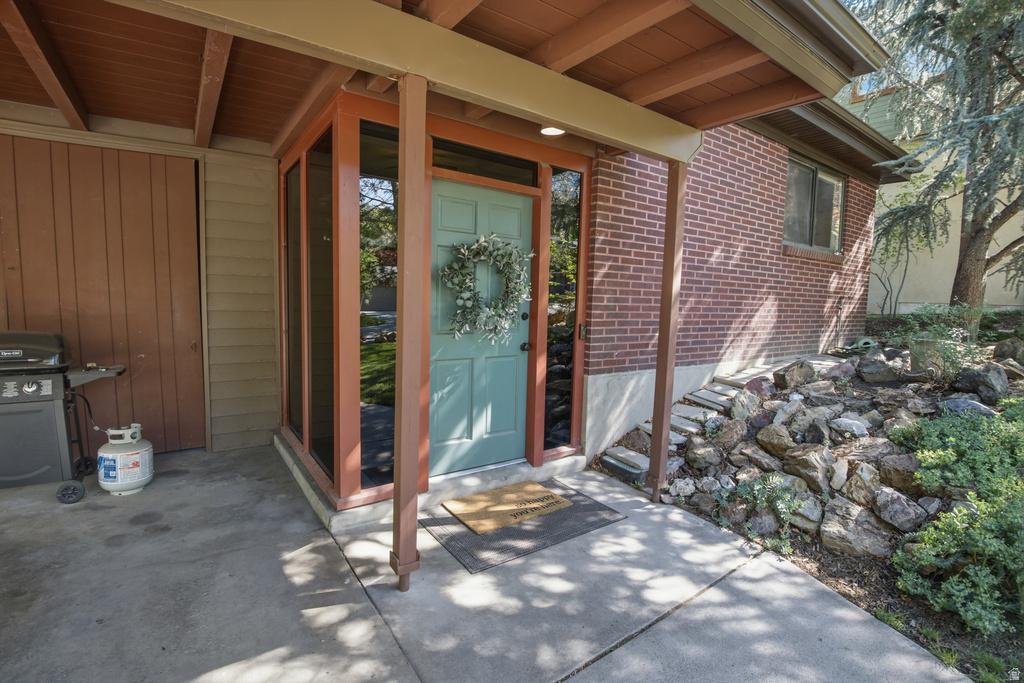 2915 E LA JOYA DR Holladay, UT 84124