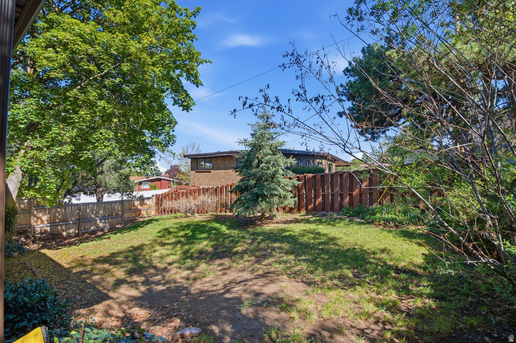 2915 E LA JOYA DR Holladay, UT 84124
