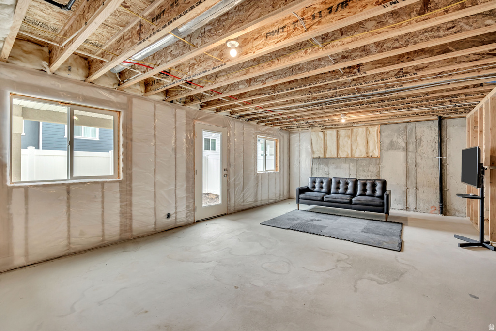 6853 S MT MEEK DR West Jordan, UT 84081