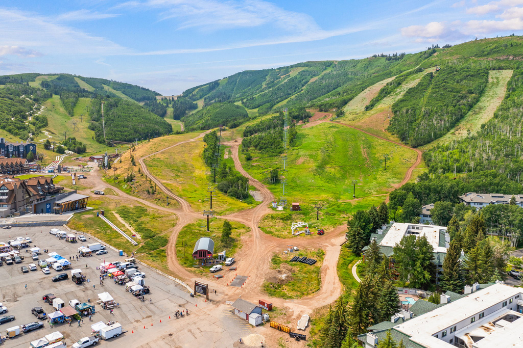 1487 WOODSIDE AVE #B105 Park City, UT 84060