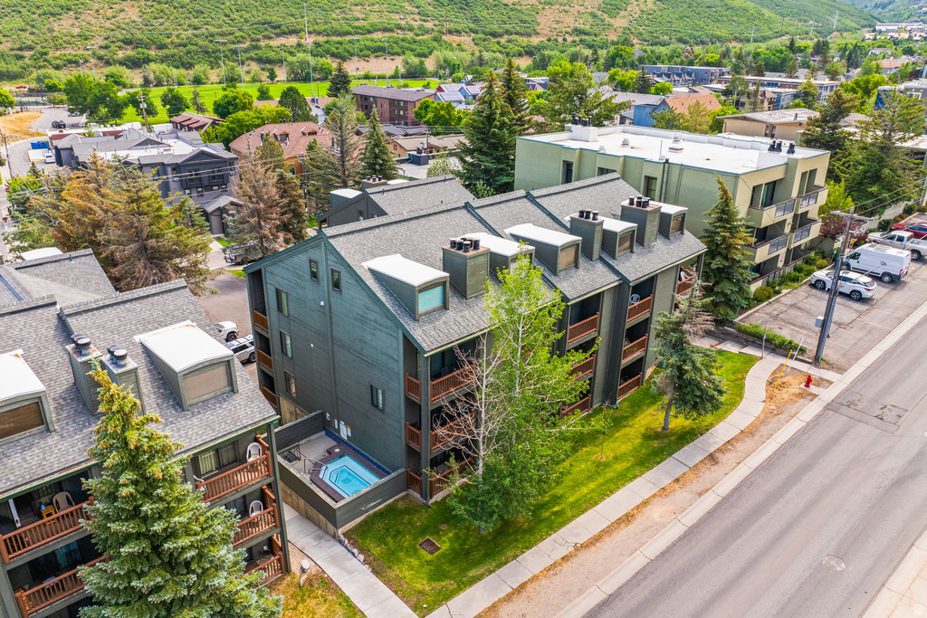 1487 WOODSIDE AVE #B105 Park City, UT 84060