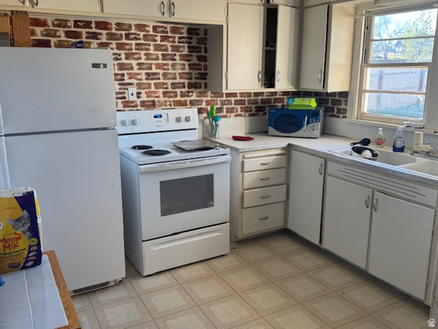 256 W URANIUM DR Monticello, UT 84535