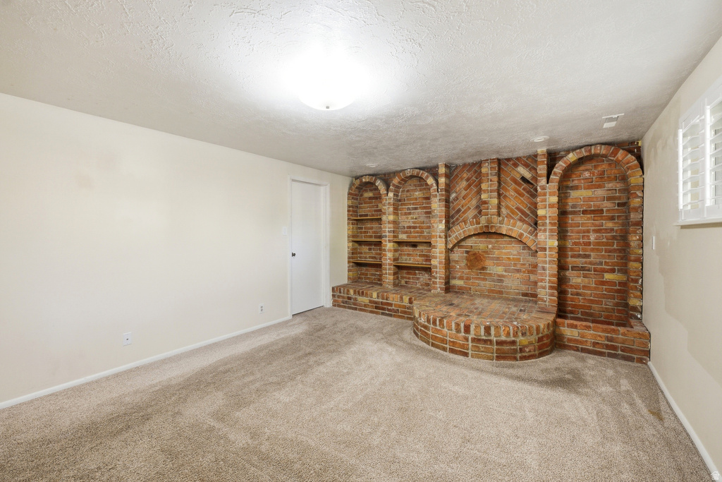 159 E WILSON RD North Salt Lake, UT 84054
