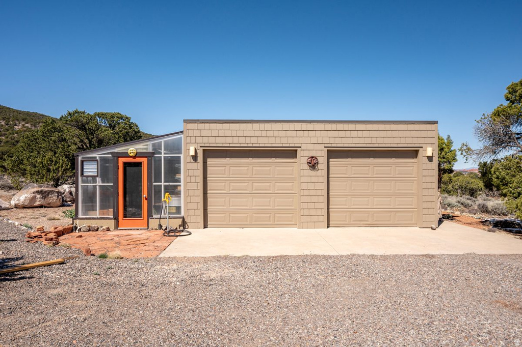 1390 S FLAT RABBIT RD Teasdale, UT 84773