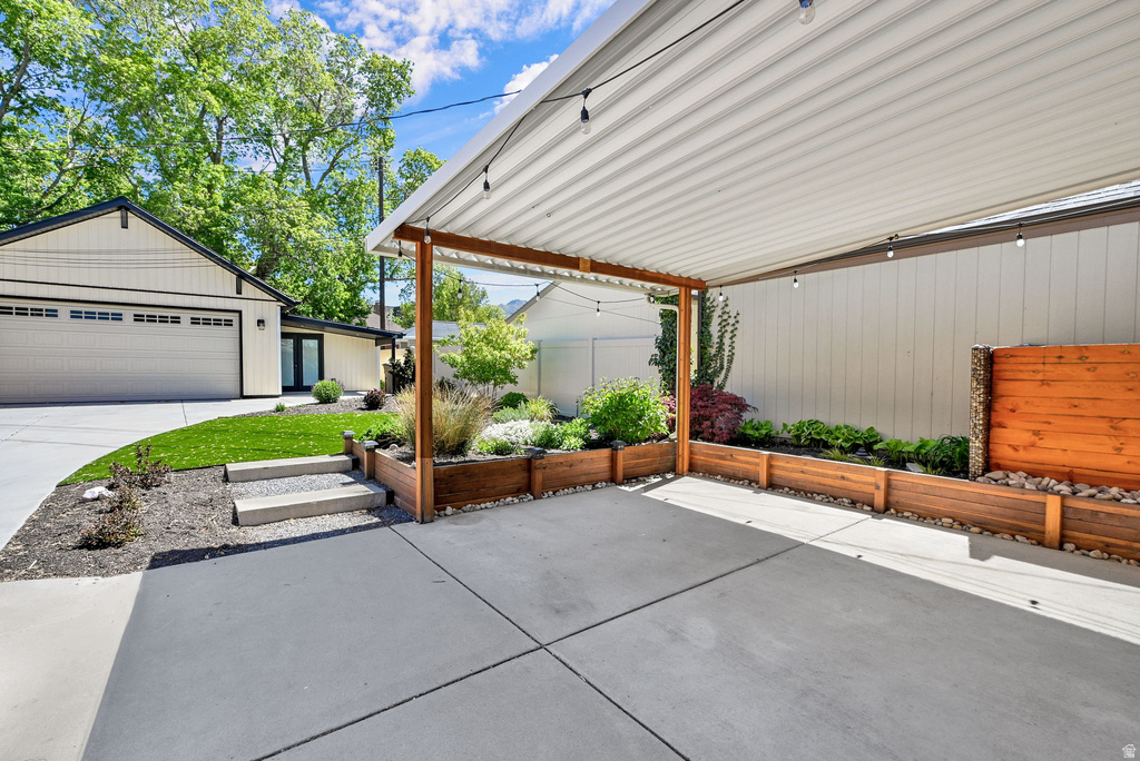 929 S GREENWOOD TERRACE Salt Lake City, UT 84105