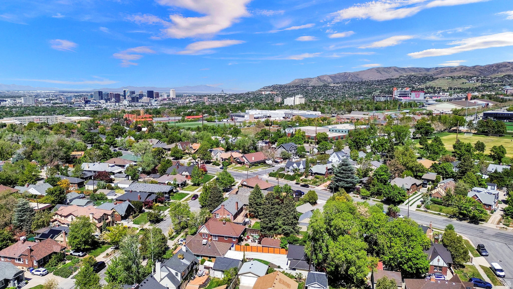 929 S GREENWOOD TERRACE Salt Lake City, UT 84105