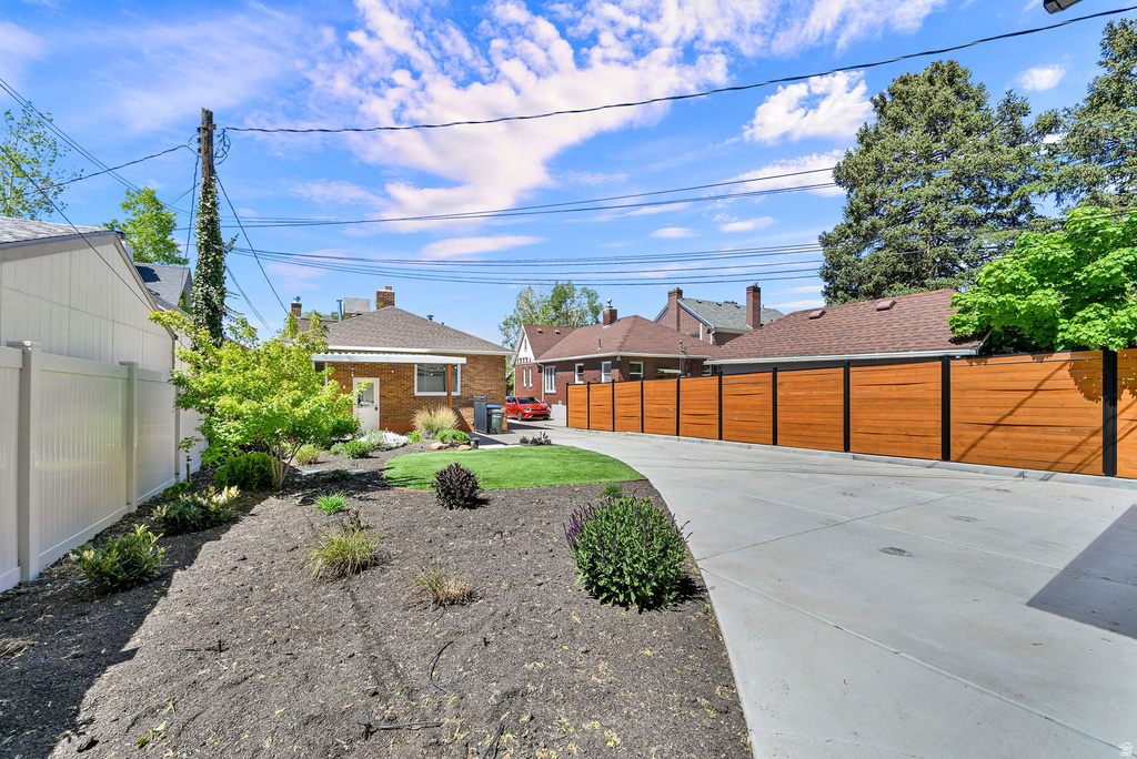 929 S GREENWOOD TERRACE Salt Lake City, UT 84105