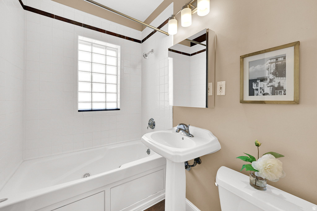 929 S GREENWOOD TERRACE Salt Lake City, UT 84105