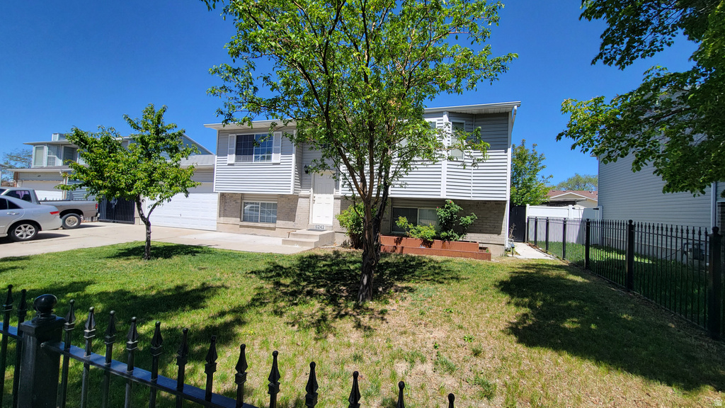 6242 W MILDEN LN Salt Lake City, UT 84128