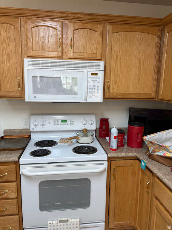 3304 S HUNTER VILLA LN #D West Valley City, UT 84128