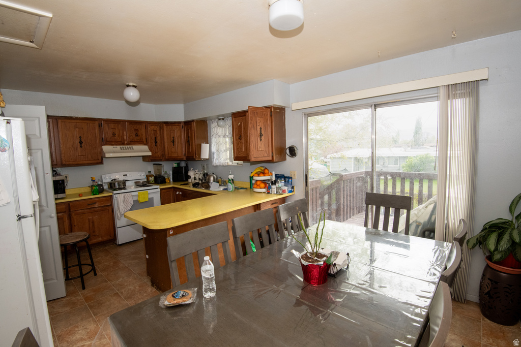 1913 W HYANNIS DR West Valley City, UT 84119
