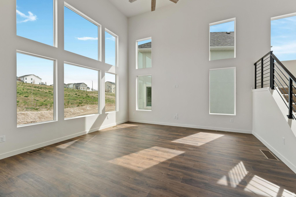 6988 W SYDNEY PEAK LN #403 West Jordan, UT 84081