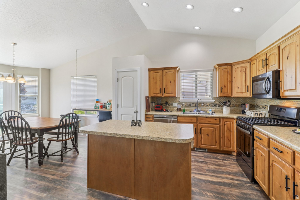 6057 W JARGON WAY Salt Lake City, UT 84118