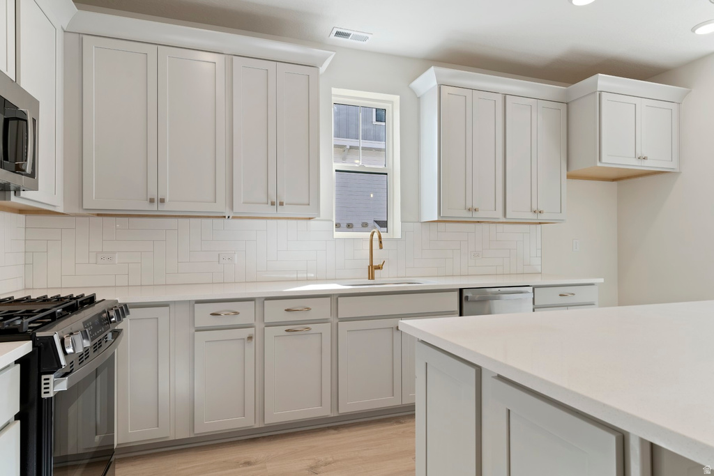 11323 S LAKE RUN RD South Jordan, UT 84009