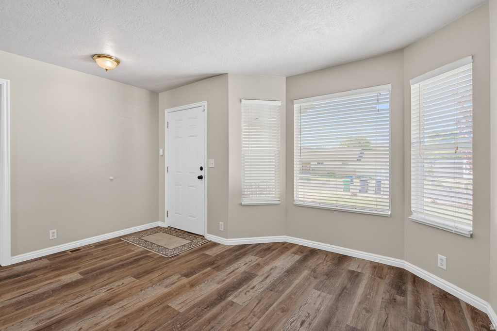 90 W COTTAGE AVE Sandy, UT 84070