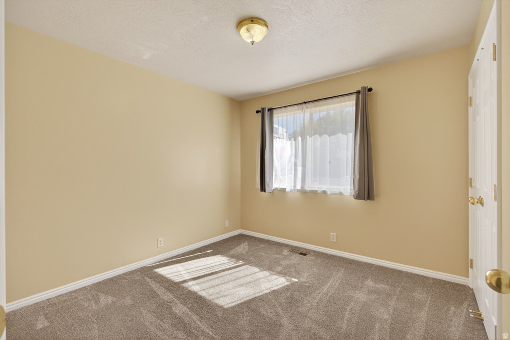 90 W COTTAGE AVE Sandy, UT 84070