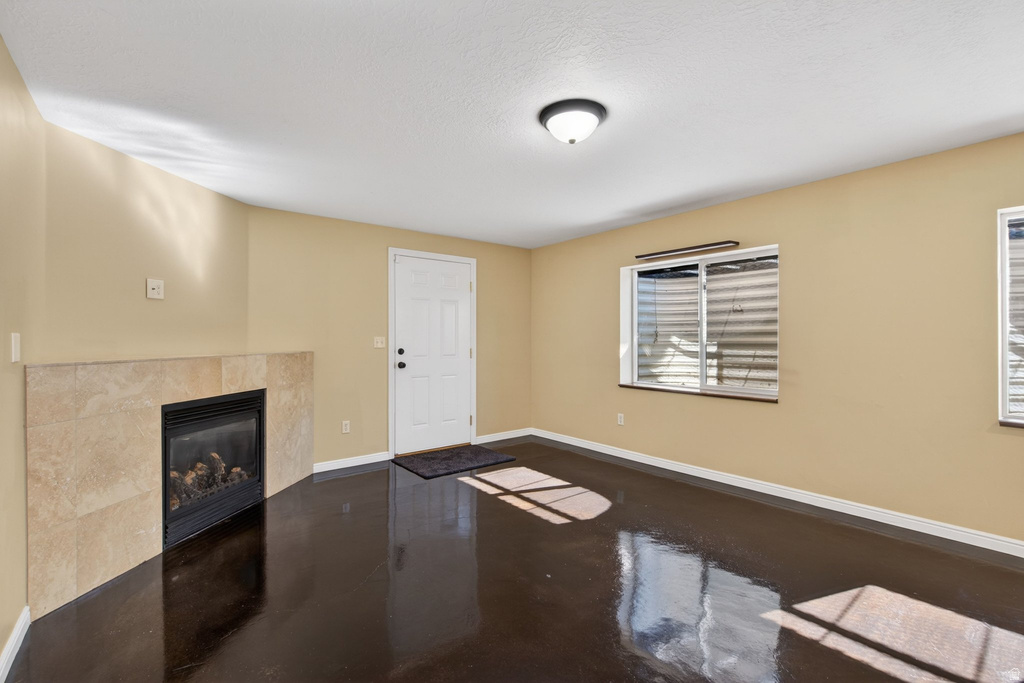 90 W COTTAGE AVE Sandy, UT 84070