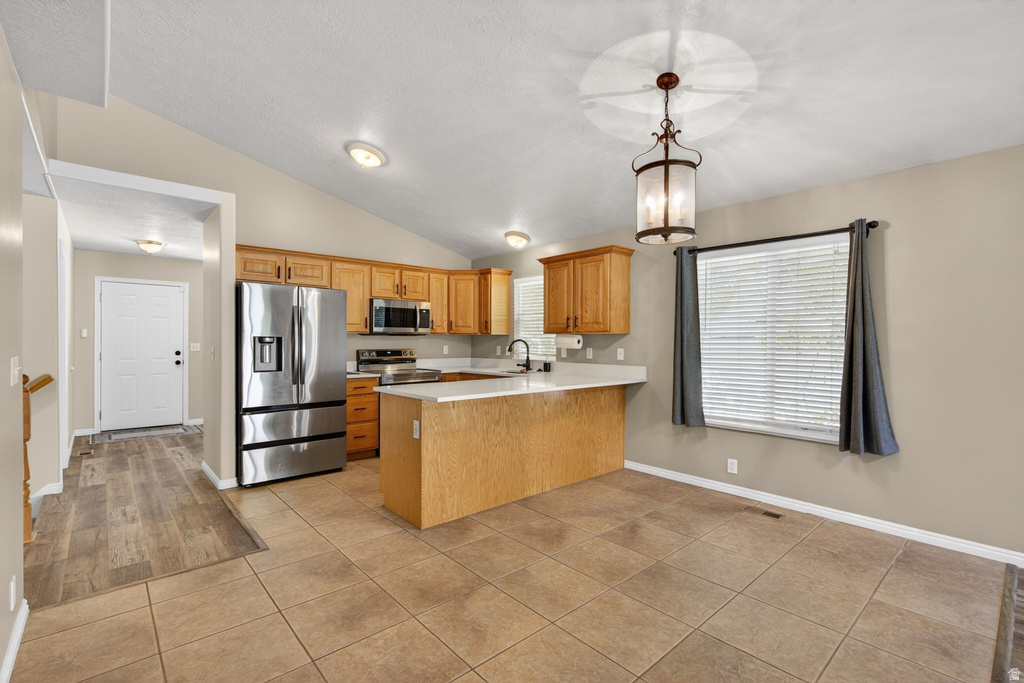90 W COTTAGE AVE Sandy, UT 84070