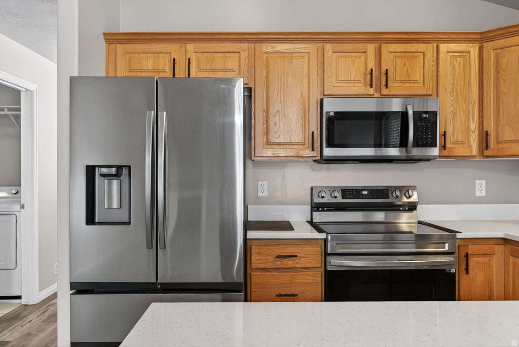 90 W COTTAGE AVE Sandy, UT 84070