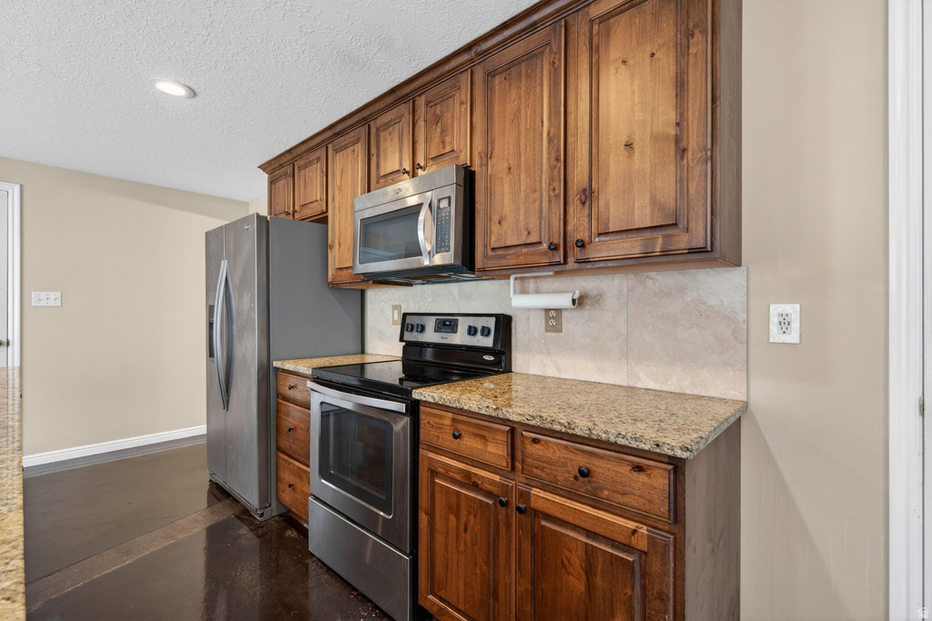 90 W COTTAGE AVE Sandy, UT 84070