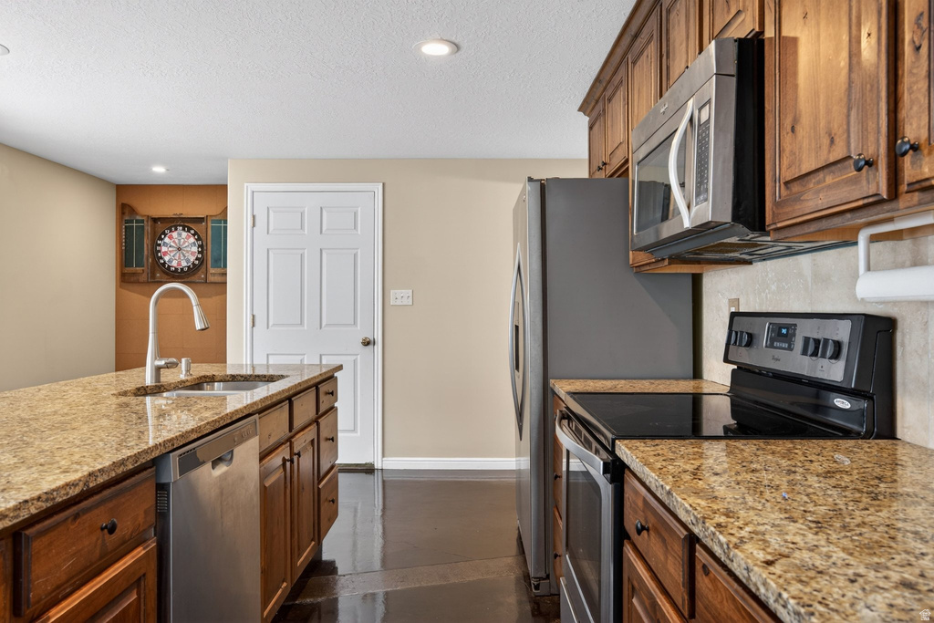 90 W COTTAGE AVE Sandy, UT 84070