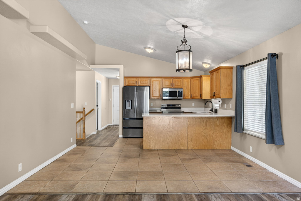 90 W COTTAGE AVE Sandy, UT 84070