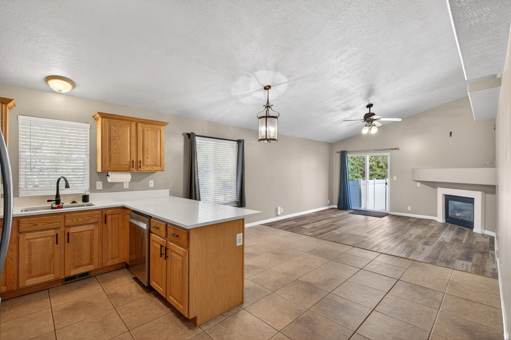 90 W COTTAGE AVE Sandy, UT 84070