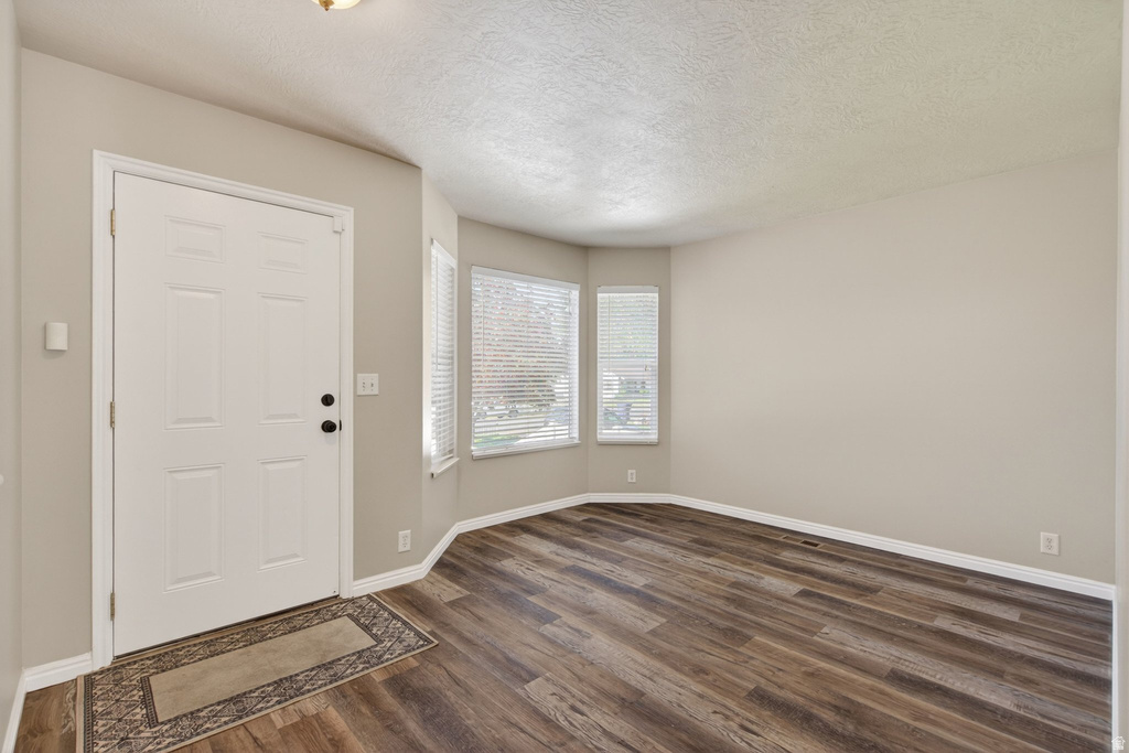 90 W COTTAGE AVE Sandy, UT 84070