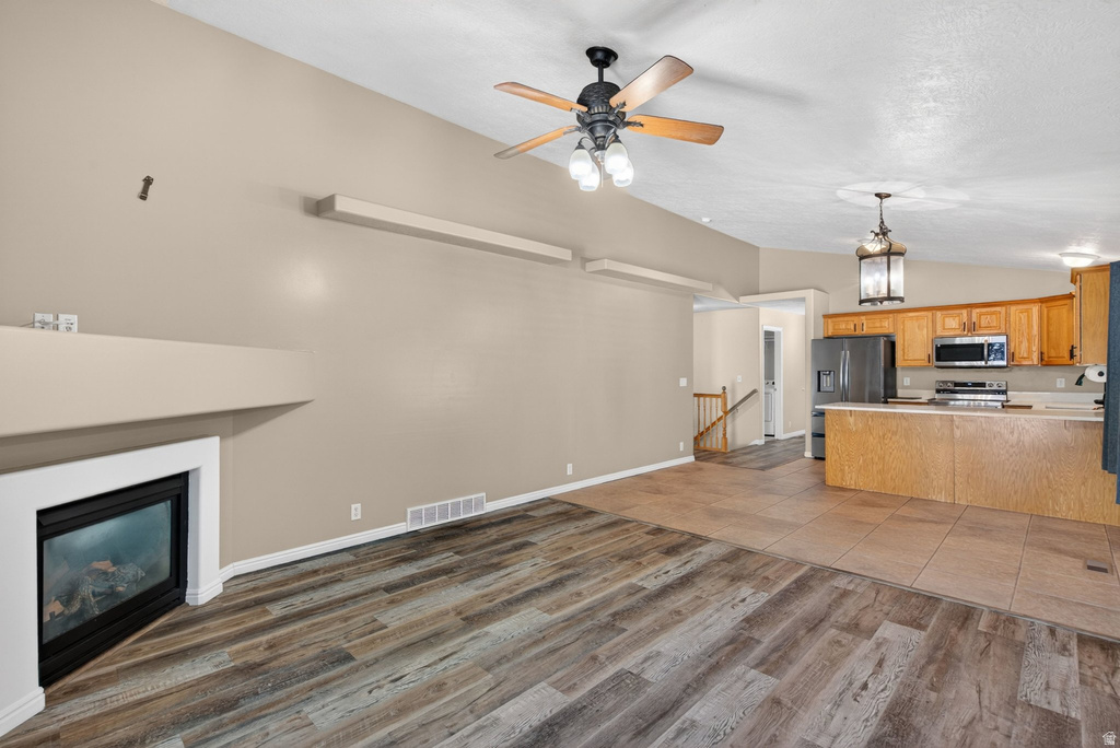 90 W COTTAGE AVE Sandy, UT 84070