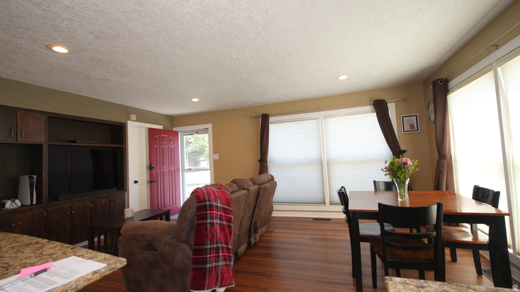 1863 E VILLAGE GREEN RD Cottonwood Heights, UT 84121