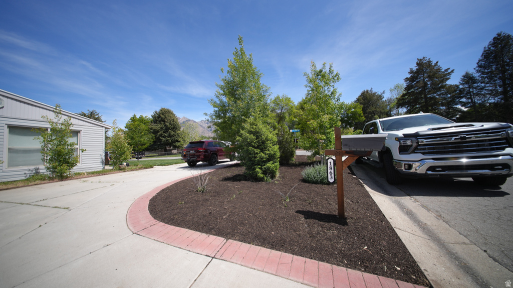 1863 E VILLAGE GREEN RD Cottonwood Heights, UT 84121
