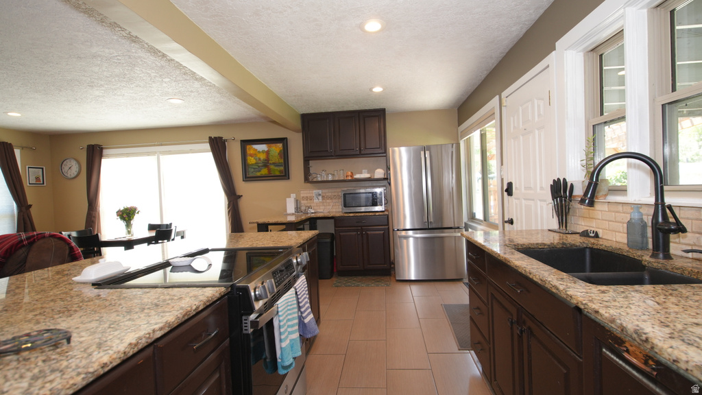 1863 E VILLAGE GREEN RD Cottonwood Heights, UT 84121