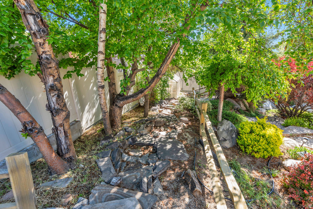 10927 S SCOTTY DR South Jordan, UT 84095