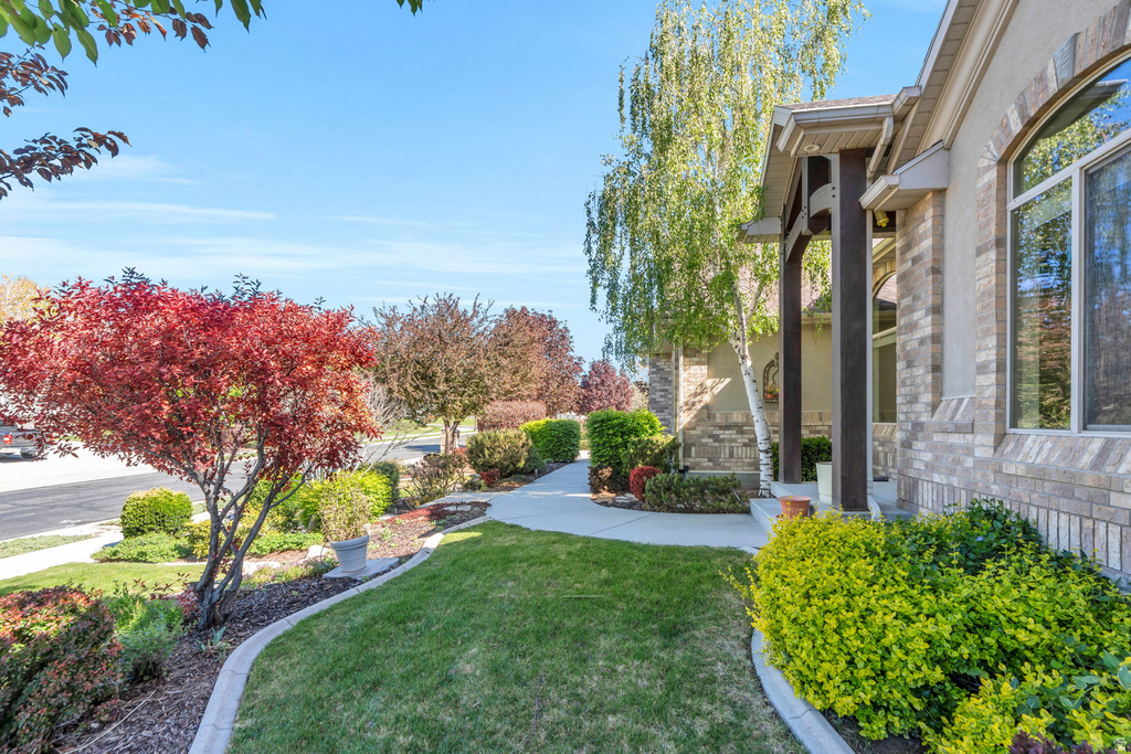 10927 S SCOTTY DR South Jordan, UT 84095