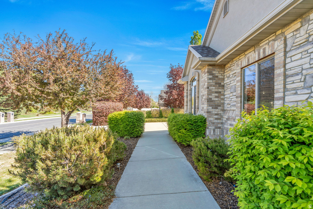 10927 S SCOTTY DR South Jordan, UT 84095