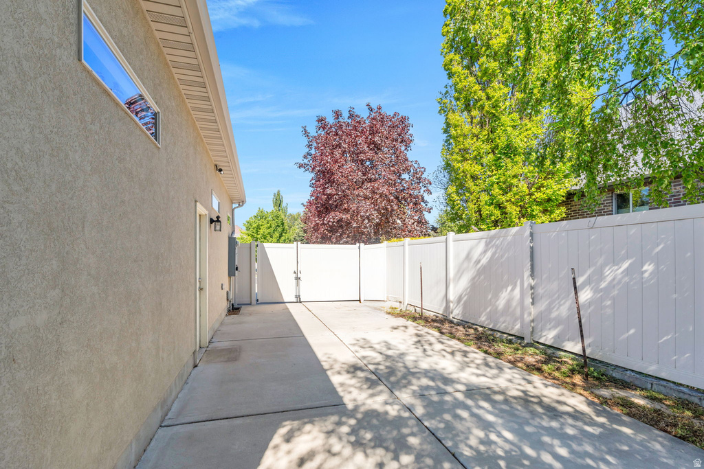 10927 S SCOTTY DR South Jordan, UT 84095