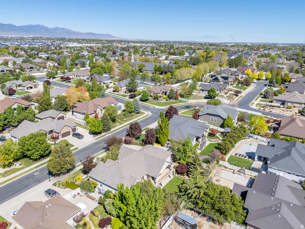 10927 S SCOTTY DR South Jordan, UT 84095