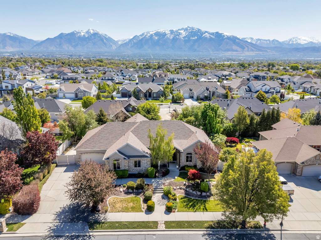 10927 S SCOTTY DR South Jordan, UT 84095