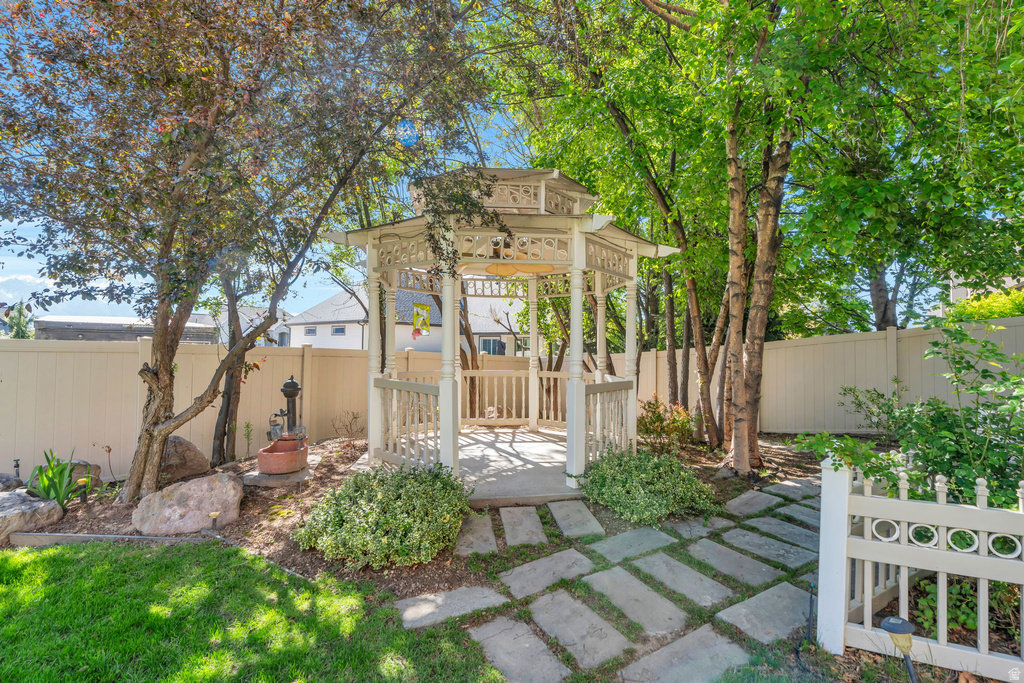 10927 S SCOTTY DR South Jordan, UT 84095