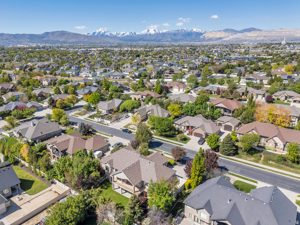 10927 S SCOTTY DR South Jordan, UT 84095