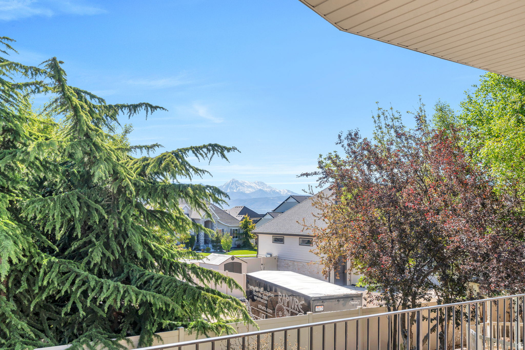10927 S SCOTTY DR South Jordan, UT 84095