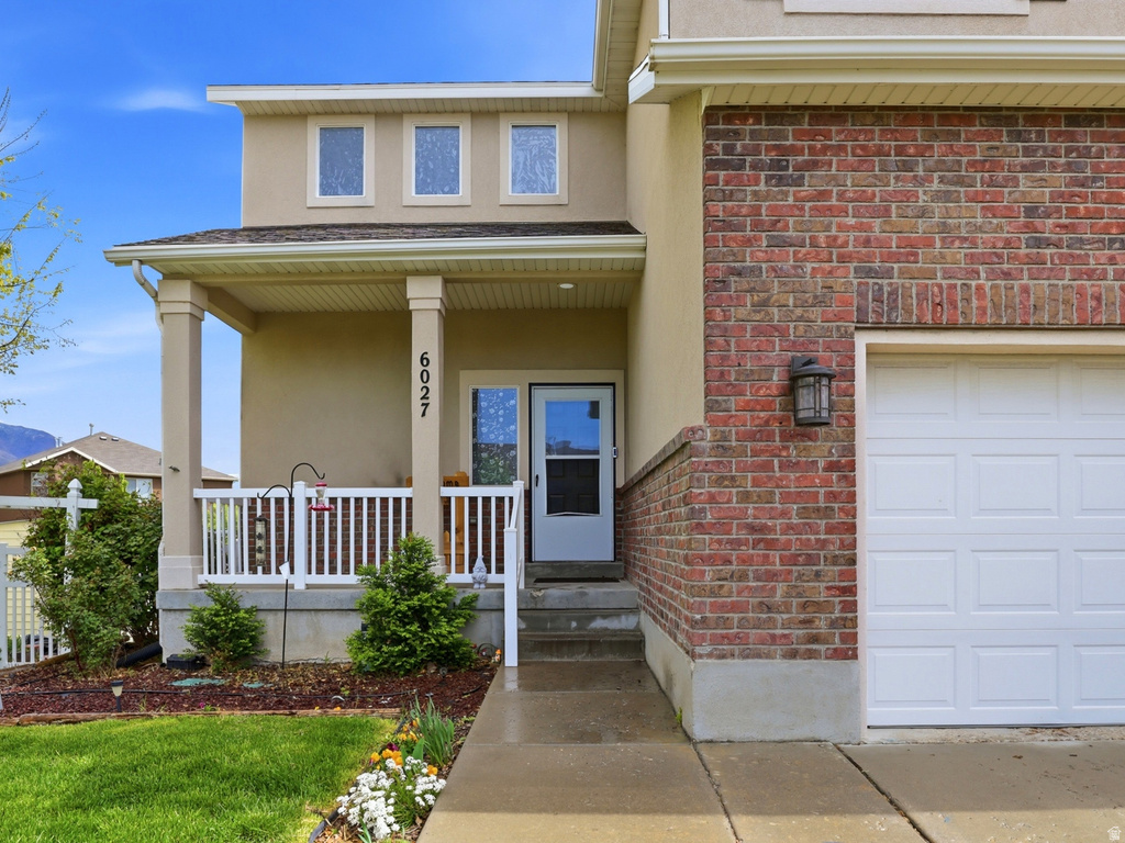 6027 BAYSHORE DR Stansbury Park, UT 84074