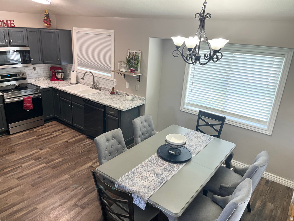 1097 N 3450 W Layton, UT 84041